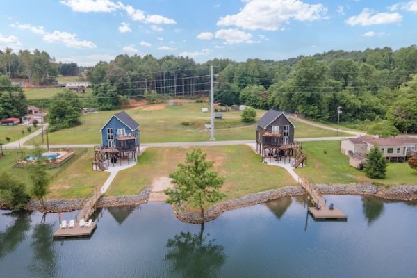 River Lofts – Onyx & Catawba Cottages