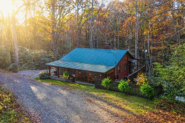 White Laurel Cottage at Linville Falls