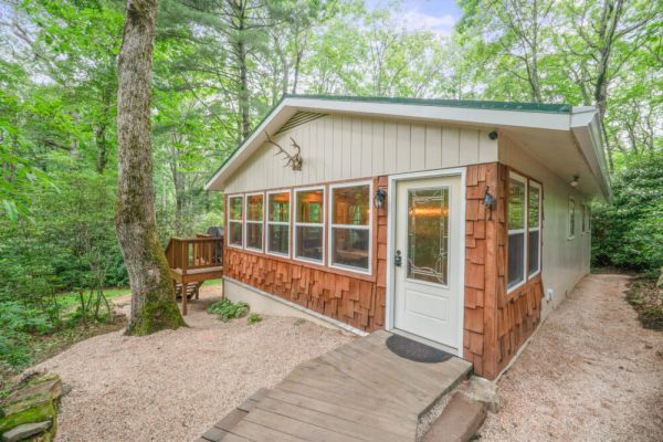 Laurel Thicket Cottage